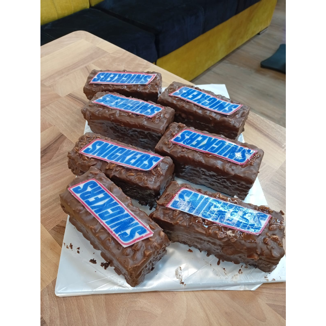 Snikers keksi (1 dilim)