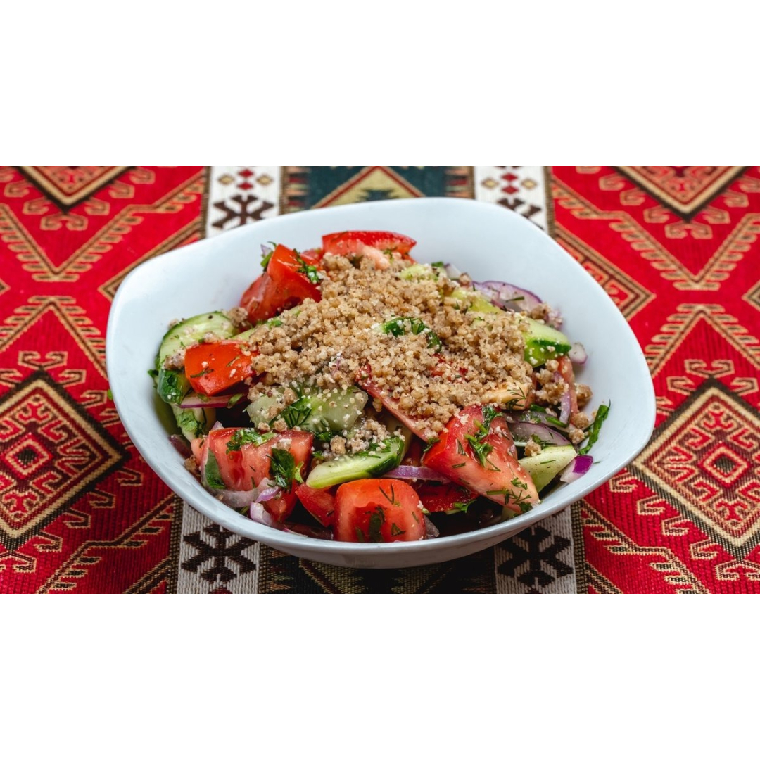 Gürcü salatı